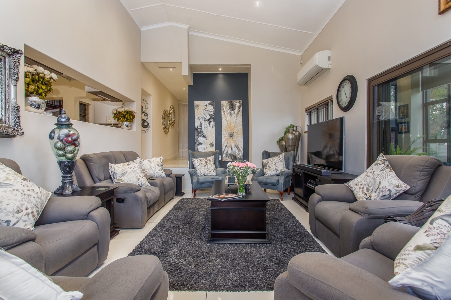 3 Bedroom Property for Sale in Courtrai Western Cape